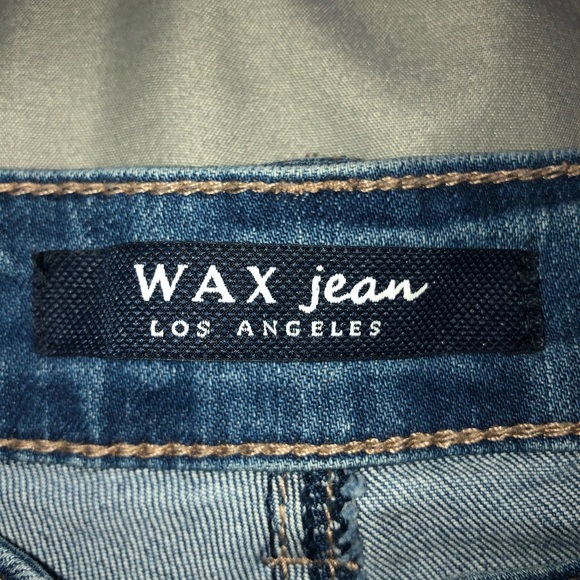 🚨SOLD🚨Low-Rise Ripped Skinny Jeans - Picture 2 of 3